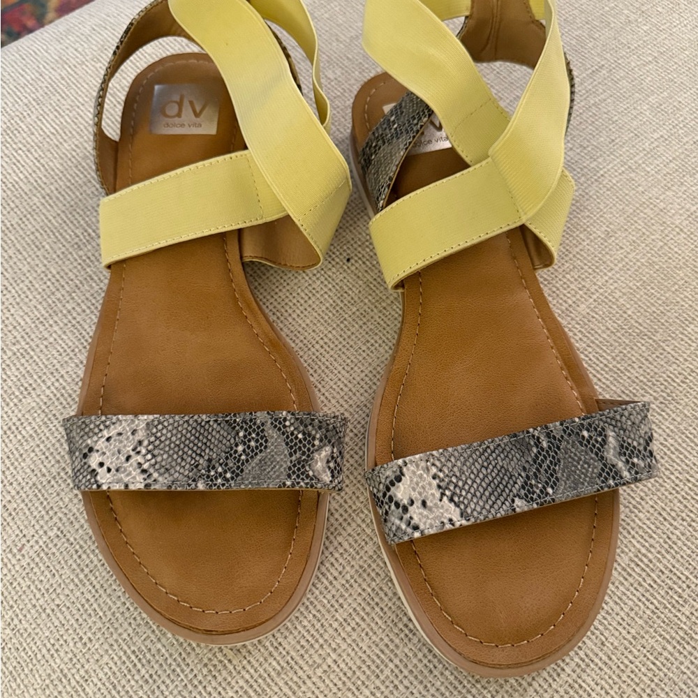 DV by Dolce Vita Women's Yellow and Snake Print Sandals 9.5